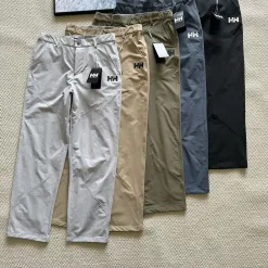 Hochwertige Helly Hansen Hose aus schwarzem Nylon im Urban Style