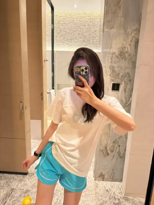 Premium Alo Shorts im blauen Logo-Stil