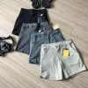 Luxus Ami Shorts Blauer Stil