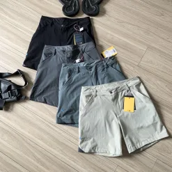 Luxus Ami Shorts Blauer Stil