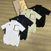 Luxuriöses, kurzärmeliges, atmungsaktives Baumwoll-Shirt von Descente in Grün