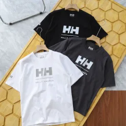 Bestseller Helly Hansen Kurzarm Schwarz Baumwolle Klassischer Stil