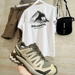 Luxuriöse Salomon Kurzarmshirts in Schwarz, Classic Collection