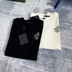 Hochwertige Louis Vuitton Kurzarm-Kollektion aus schwarzem Jacquard-Strick
