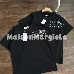 Luxus Margiela Kurzarm Schwarz Baumwolle Atmungsaktiv Kollektion