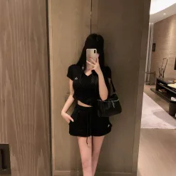 Bestseller Alo Shorts Schwarzes Logo Luxus