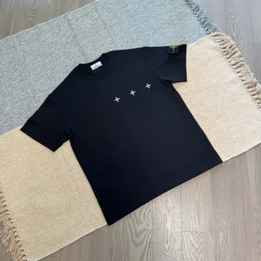 Luxus-Kollektion Stone Island mit kurzen Ärmeln und schwarzem Baumwolldruck