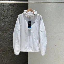 Hochwertige Prada Jacke Schwarz Minimalist Collection