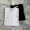 Hochwertiges Lululemon Kurzarm-T-Shirt aus der Logo-Kollektion aus schwarzem Leder