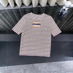 Luxus Chanel Kurzarmhemd Weiß Strick Gestreift Kollektion