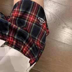 Bestseller Vivienne Westwood Shorts im bestickten Stil