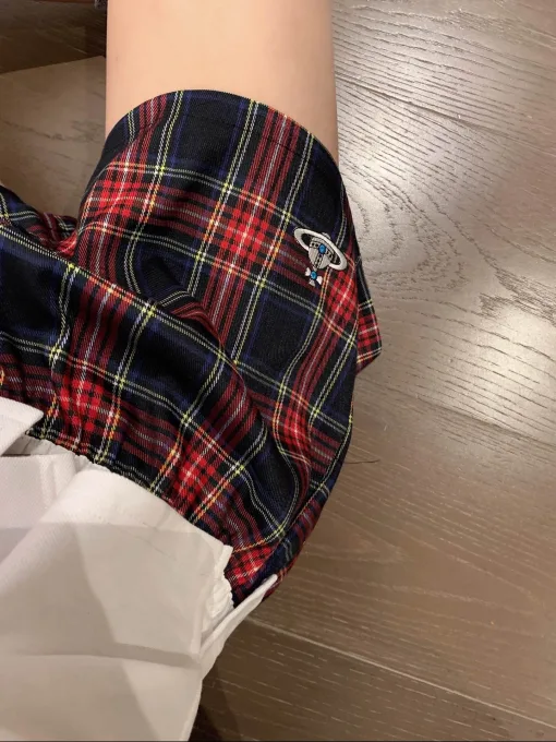 Bestseller Vivienne Westwood Shorts im bestickten Stil