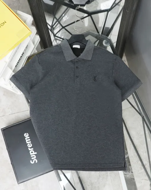 Luxuriöses Kurzarmhemd von Saint Laurent im grauen bestickten Stil