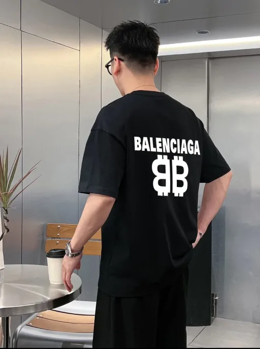 Balenciaga – Kurze Ärmel in Premiumqualität, schwarzer Baumwoll-Logo-Stil