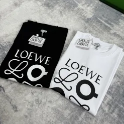 Hochwertiges Loewe Kurzarm T-Shirt Schwarz Baumwolle Print Kollektion
