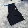 Luxus-Shorts von Balenciaga in Marineblau mit Stickereien