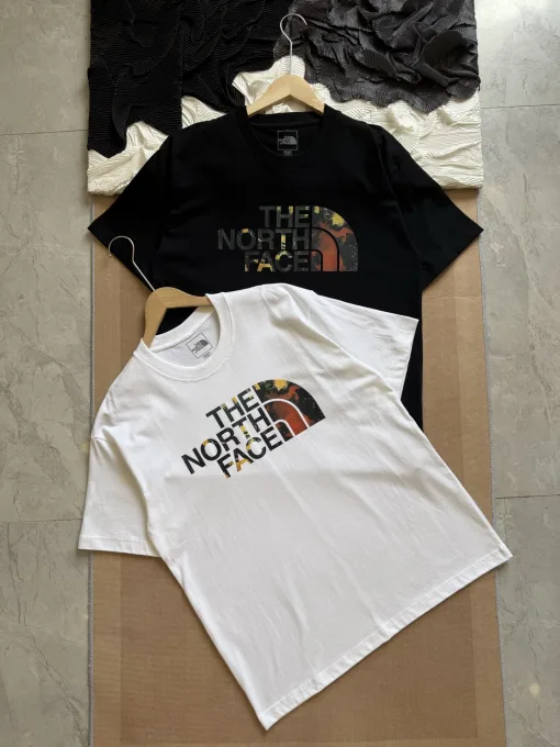 Hochwertige The North Face Kurzarm-Kollektion aus schwarzer Baumwolle im Retro-Stil