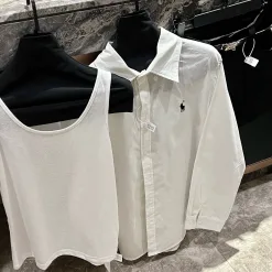 Hochwertiges Ralph Lauren Hemd aus Baumwolle mit Stickereien, Luxus