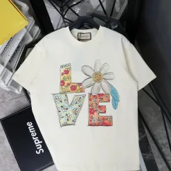 Luxus-Gucci-Kollektion mit kurzen Ärmeln in Beige Washed