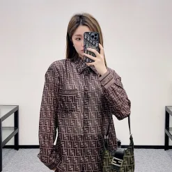 Hochwertiges Fendi-Shirt im Print-Stil