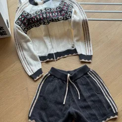 Luxus Adidas Shorts Cremefarbene Baumwollkollektion