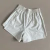 Luxus-Shorts von Lululemon in Weiß