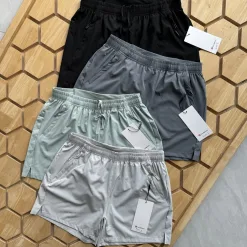 Hochwertige Lululemon Shorts aus schwarzem Nylon, Casual Collection