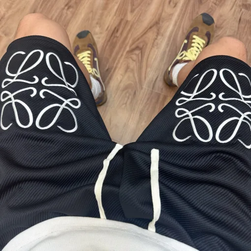 Hochwertige Loewe Shorts Black Embroidered Collection