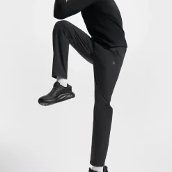Luxuriöse Fila-Hose in Schwarz, atmungsaktiver Stil