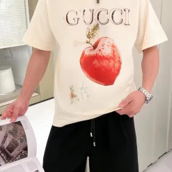 Hochwertige Gucci-Kollektion mit kurzen Ärmeln und Baumwolldruck