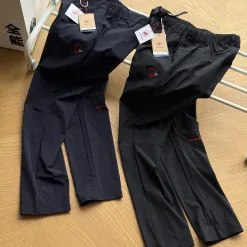 Premium Mammut Hose Rot Bestickt Luxus