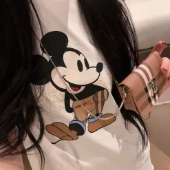 Premium Burberry Kurzarm-Stil mit schwarzem Print