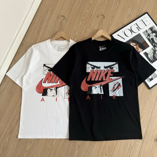 Premium Nike Kurzarm-Kollektion mit schwarzem Logo