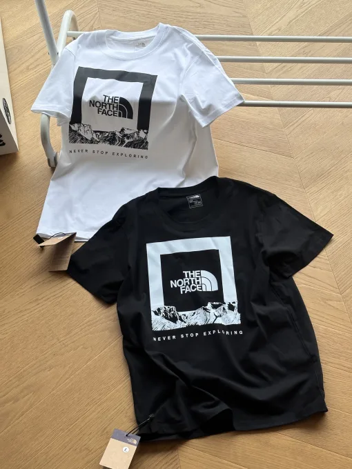 Luxus-Kollektion „The North Face“ mit kurzen Ärmeln und schwarzem Baumwolldruck
