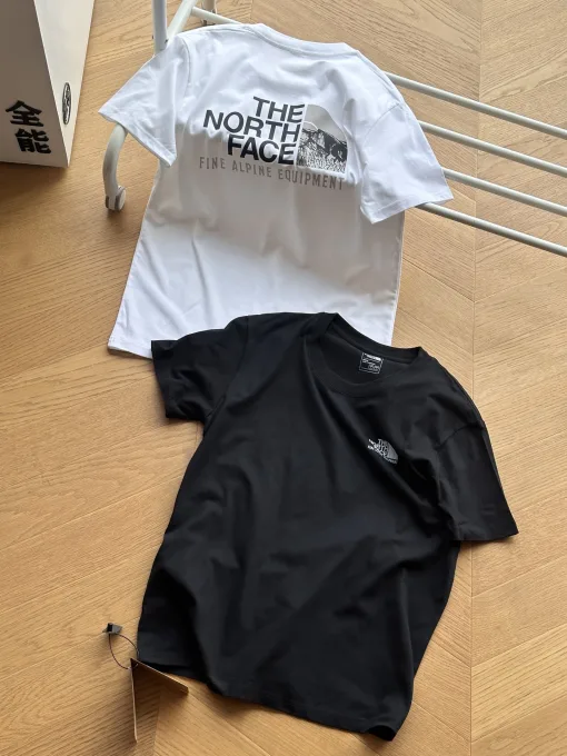 Hochwertiger The North Face Kurzarm-Print-Stil aus schwarzer Baumwolle