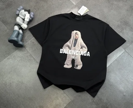 Hochwertige Balenciaga Kurzarm-Kollektion in Schwarz gewaschen