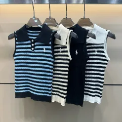 Hochwertige Ralph Lauren Weste im blauen Strick-Stickerei-Stil
