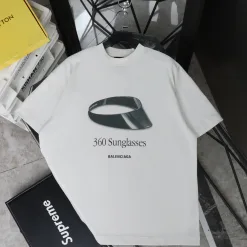 Premium Balenciaga Kurzarm-Kollektion mit weißem Print