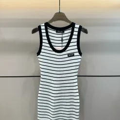Premium Miu Miu Weste Weiß Strick Logo Luxus