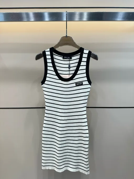 Premium Miu Miu Weste Weiß Strick Logo Luxus