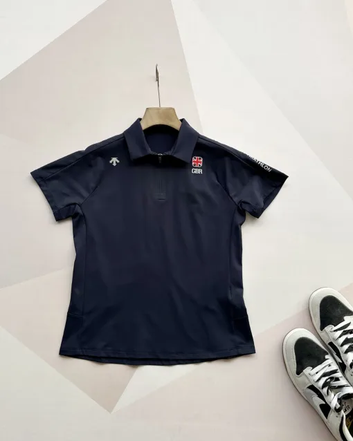 Hochwertiges, kurzärmeliges, atmungsaktives Descente-Shirt aus weißer Baumwolle