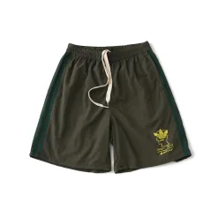 Premium Adidas Shorts im klassischen Stil