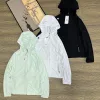 Premium Descente Langarmshirt Weiß Minimalistischer Stil