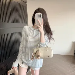 Luxuriöse Shorts von Ralph Lauren im blauen bestickten Stil
