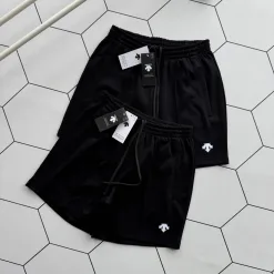 Hochwertige Descente Shorts Schwarz Baumwolle Solid Luxury