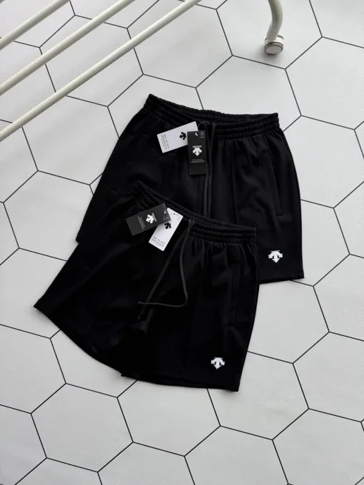 Hochwertige Descente Shorts Schwarz Baumwolle Solid Luxury