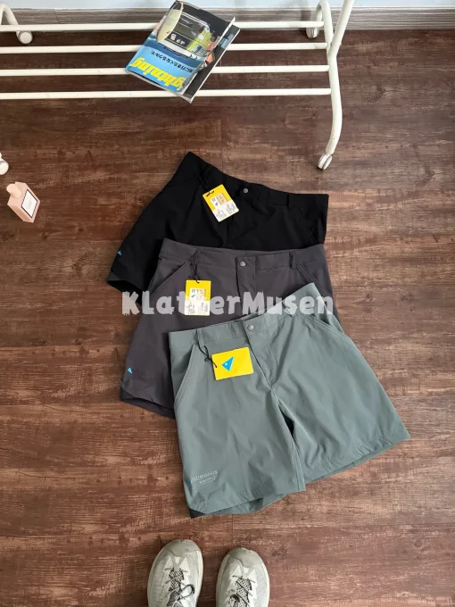 Luxus-Shorts von Ami in der blauen Kollektion