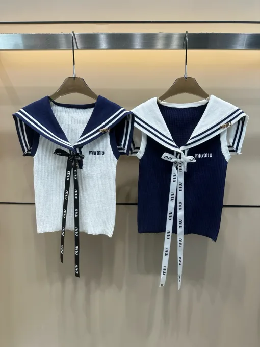 Premium Miu Miu Weste im Marineblau-Strick-Logo-Stil