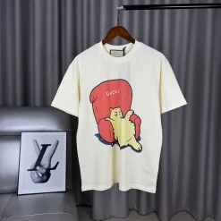Luxuriöse Gucci Kurzarm-Kollektion aus Baumwolldruck