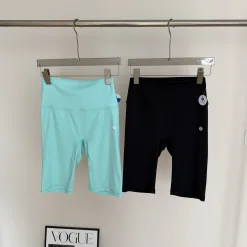 Hochwertige Lululemon Shorts Black Logo Kollektion